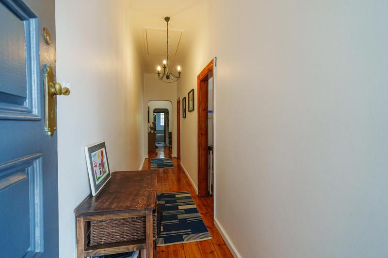 2 Bedroom Property for Sale in Harfield Village Western Cape